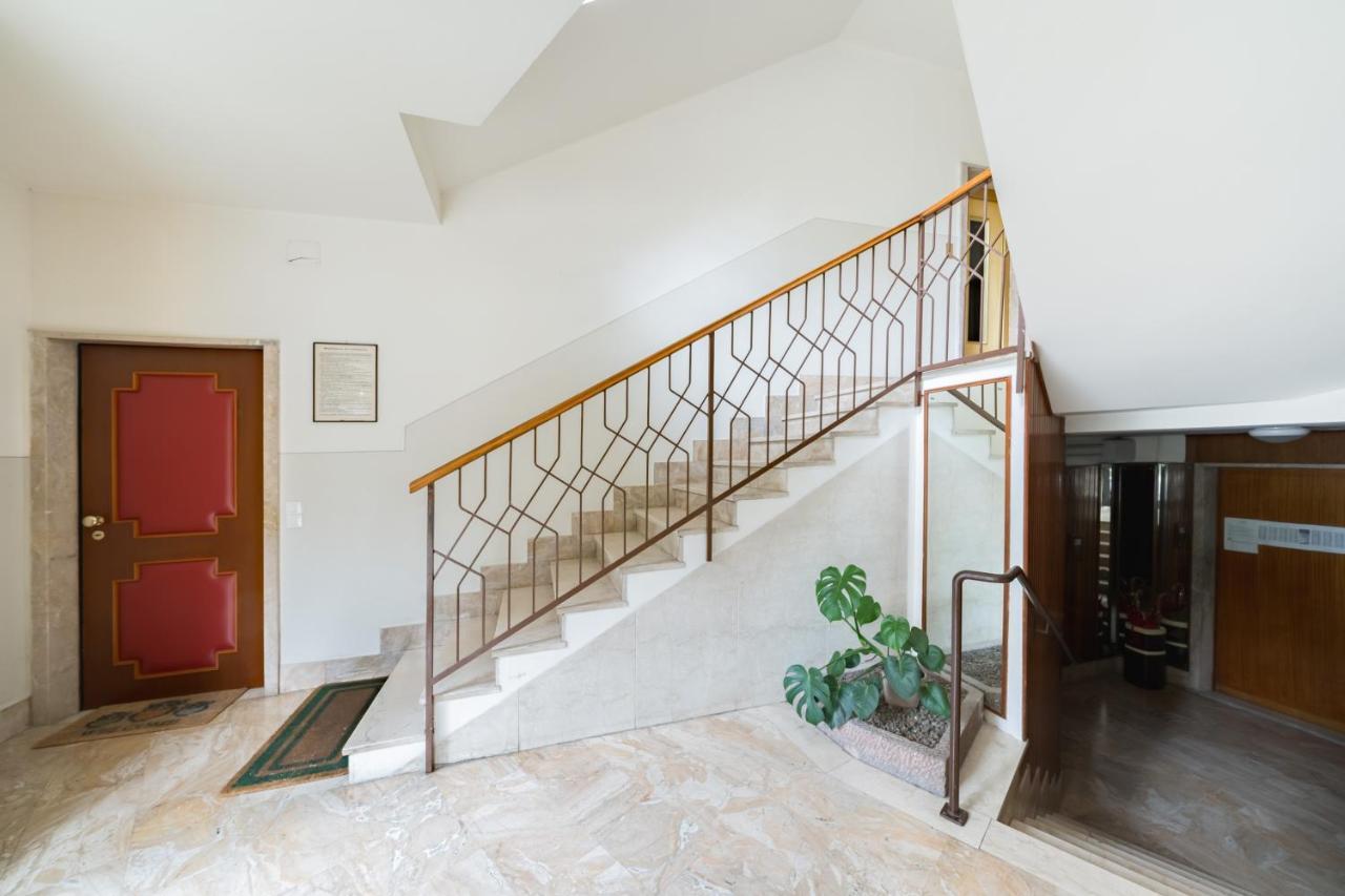 Residenza Al Vittoriale - By Host4U Apartamento Gardone Riviera Exterior foto